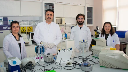 Selçuk Üniversitesinden Tuz Gölündeki bitki çeşitliliğine yönelik proje 